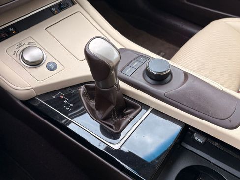 Used 2017 Lexus ES 350 image 16