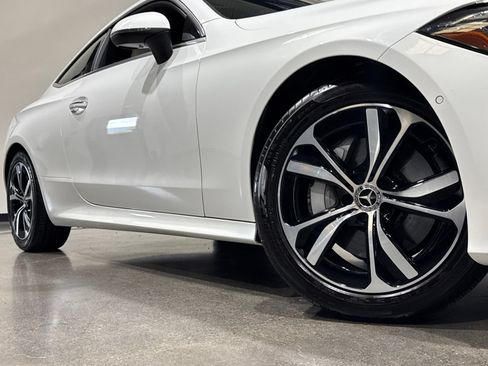 Used 2024 Mercedes-Benz CLE 300 4MATIC Coupe image 3