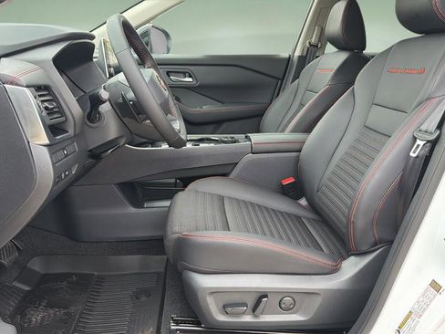 New 2026 Nissan Rogue SV AWD/4WD image 20
