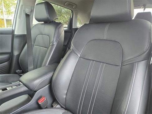 Used 2023 Honda HR-V EX-L image 11