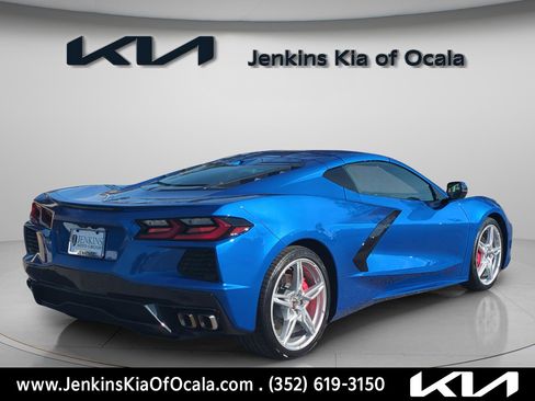 Used 2021 Chevrolet Corvette Stingray Preferred Cpe w/ 2LT image 3