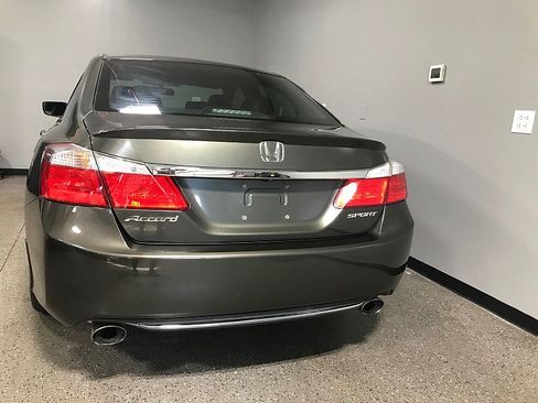Used 2014 Honda Accord Sport image 4
