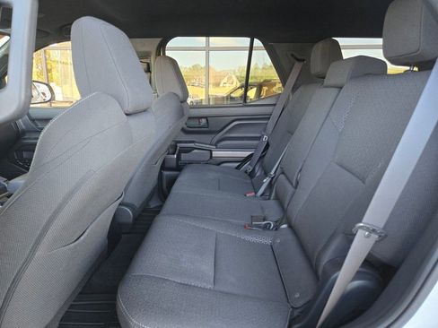 Used 2025 Toyota 4Runner SR5 AWD/4WD image 14