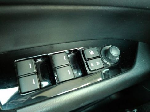 Used 2025 MAZDA CX-5 AWD 2.5 S w/ Preferred Package image 37