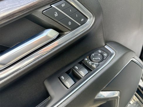 Used 2024 Chevrolet Silverado 2500 LTZ image 13