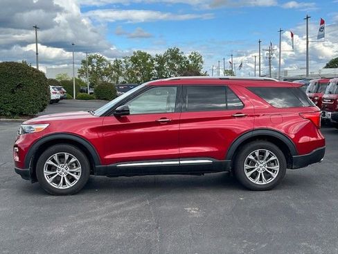 Used 2022 Ford Explorer Limited w/ Equipment Group 301A image 10