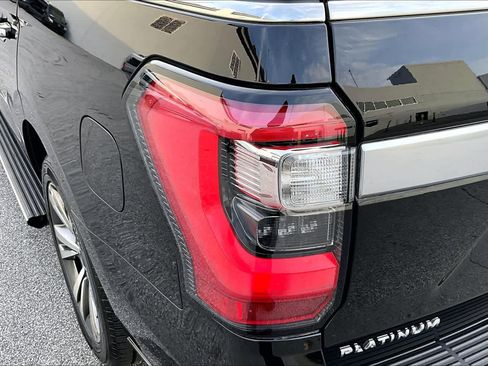Used 2020 Ford Expedition Platinum image 27