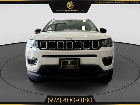 Used 2020 Jeep Compass Sport image 2