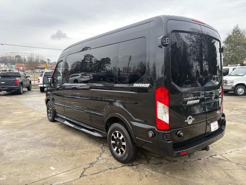 Used 2015 Ford Transit 250 148 Medium Roof w/ Premium Package RWD image 3