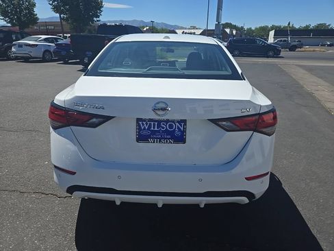 Used 2022 Nissan Sentra SV FWD image 6