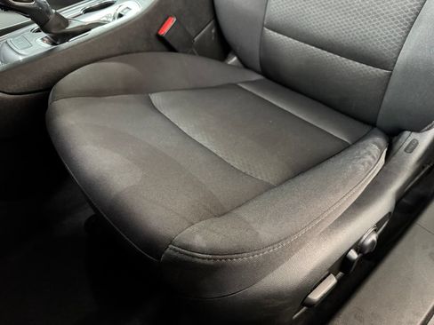 Used 2023 Chevrolet Malibu LT FWD image 16