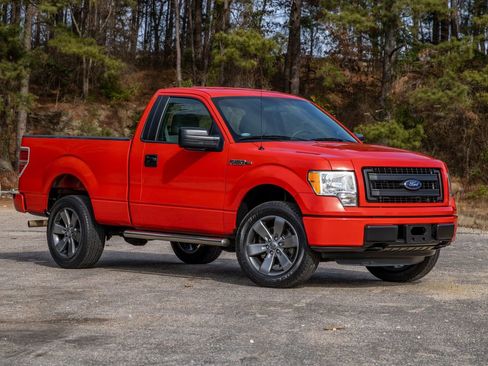 Used 2013 Ford F150 STX w/ Trailer Tow Pkg image 3