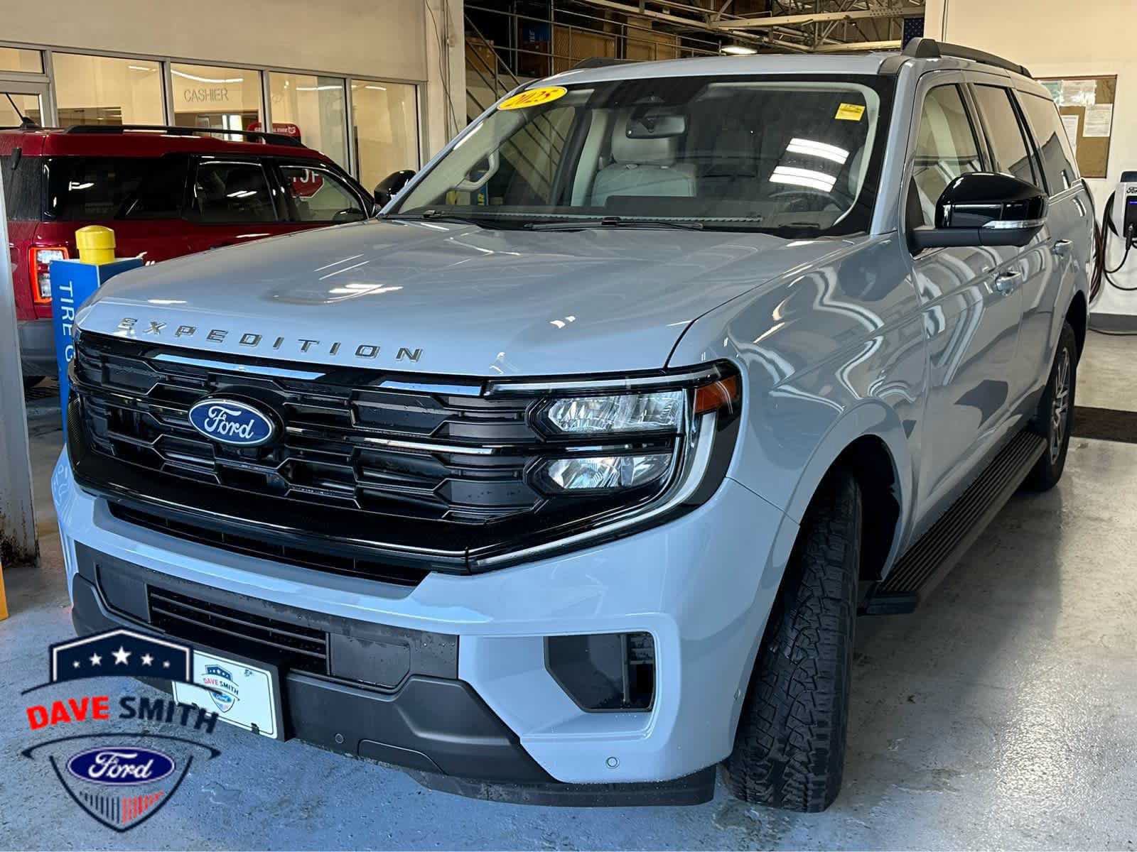 Certified 2025 Ford Expedition Active AWD/4WD image 55