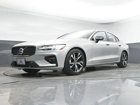 Used 2023 Volvo S60 B5 Core w/ Climate Package FWD image 35