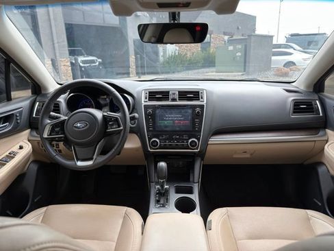 Used 2018 Subaru Outback 2.5i Limited AWD/4WD image 10