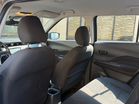 Used 2021 Nissan Kicks S FWD image 27