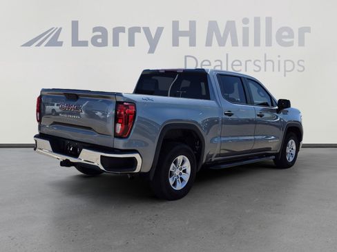 Used 2020 GMC Sierra 1500 4x4 Crew Cab w/ Sierra Value Package image 5