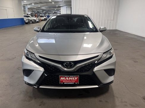 Used 2019 Toyota Camry XSE image 8