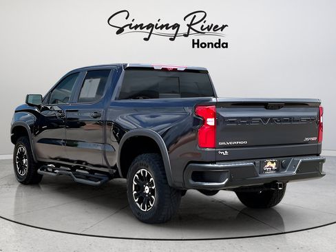 Used 2024 Chevrolet Silverado 1500 ZR2 w/ Technology Package AWD/4WD image 4