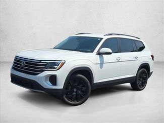 Used 2024 Volkswagen Atlas SE w/ Black Wheel Package FWD video 1
