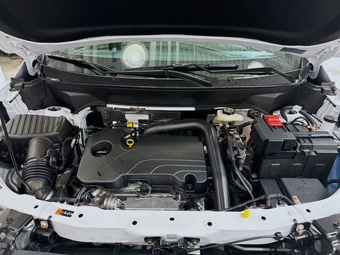 New 2026 Chevrolet Equinox LT w/ Convenience Package II image 32