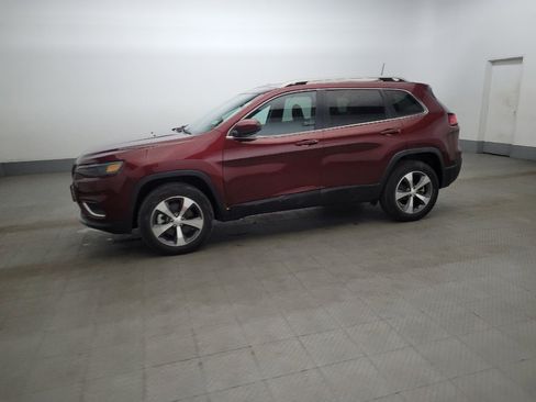 Used 2021 Jeep Cherokee Limited image 2