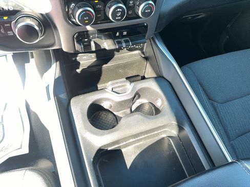Used 2019 RAM 1500 Big Horn AWD/4WD image 20