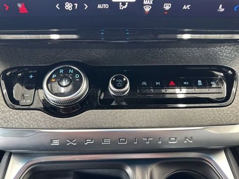 New 2026 Ford Expedition Tremor image 39