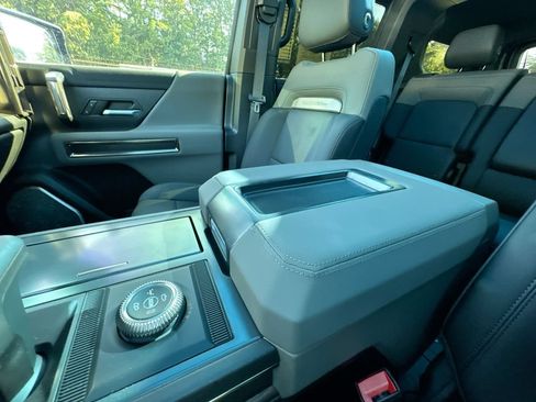 Used 2024 GMC Hummer EV 3X w/ Omega Edition AWD/4WD image 24