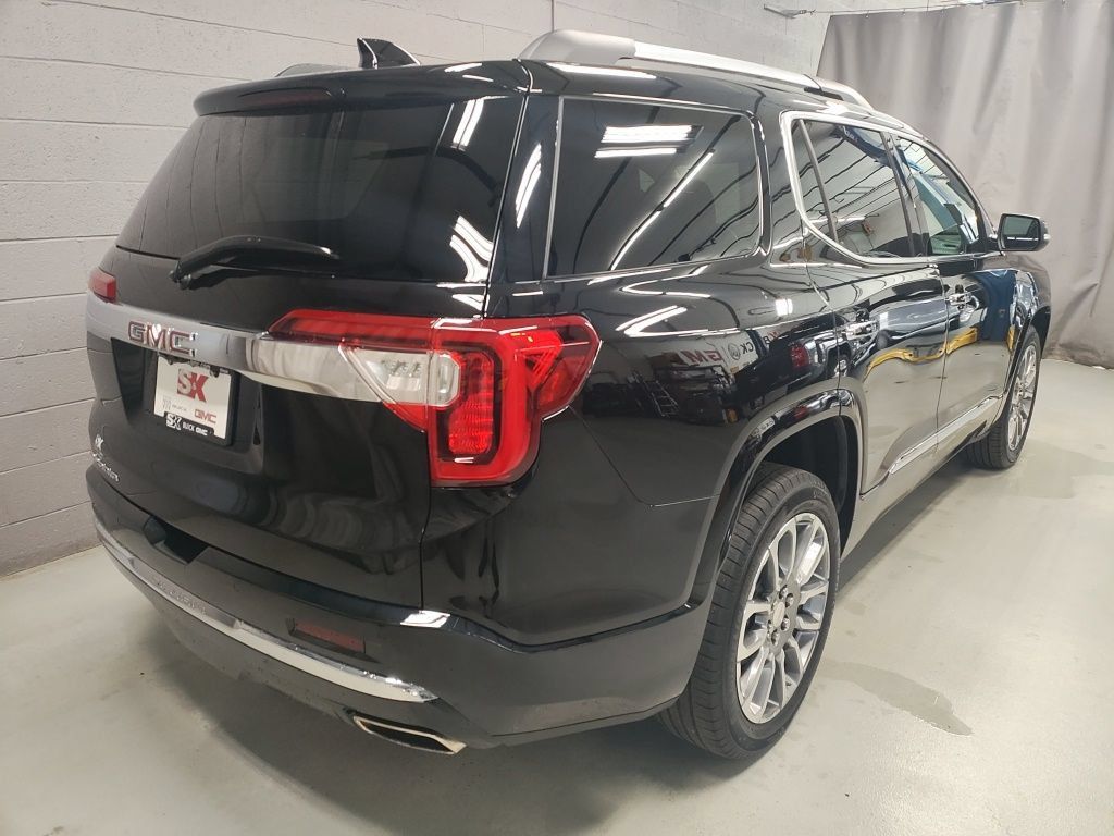 Used 2023 GMC Acadia Denali w/ Denali Technology Package FWD image 2