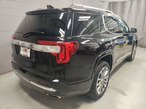 Used 2023 GMC Acadia Denali w/ Denali Technology Package FWD image 2