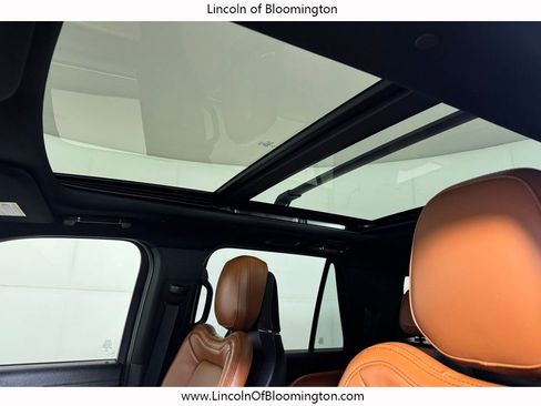 Used 2021 Lincoln Navigator L Reserve w/ Luxury Package image 24