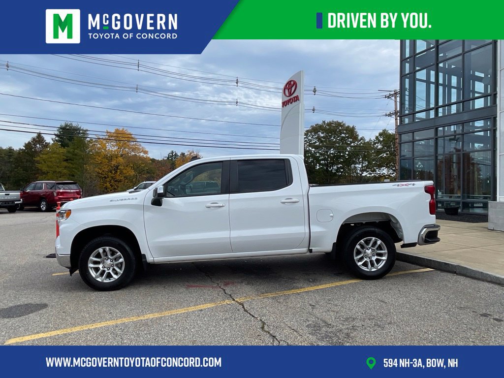 Used 2023 Chevrolet Silverado 1500 LT AWD/4WD image 2