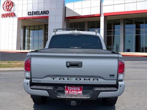 Used 2021 Toyota Tacoma TRD Off-Road w/ TRD Premium Off Road Package AWD/4WD image 6