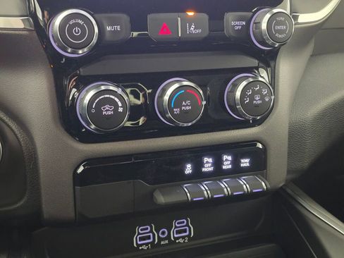 New 2026 RAM 1500 Express image 24