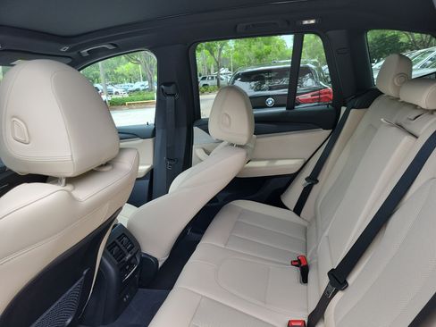 Certified 2024 BMW X3 sDrive30i w/ Convenience Package RWD image 10