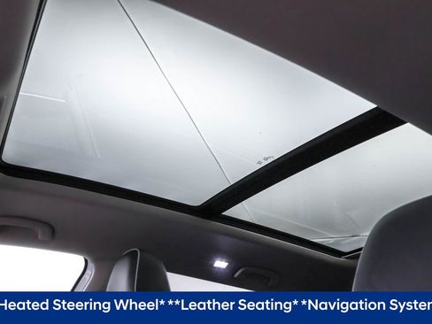 Used 2025 Volkswagen Atlas SEL Premium R-Line image 8