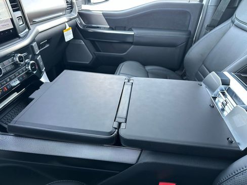 New 2025 Ford F150 Platinum image 24