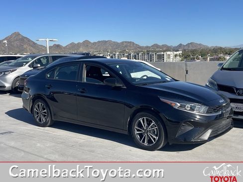 Used 2024 Kia Forte LXS image 1