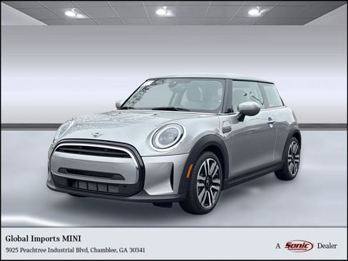 Used 2024 MINI Cooper 2-Door Hardtop image 1