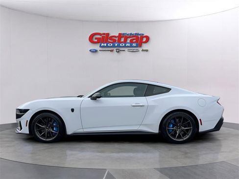 Used 2024 Ford Mustang Dark Horse image 3