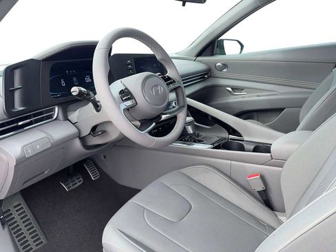 New 2026 Hyundai Elantra SEL Sport FWD image 14