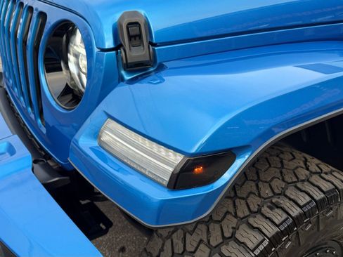 Used 2022 Jeep Wrangler Unlimited Sahara image 43