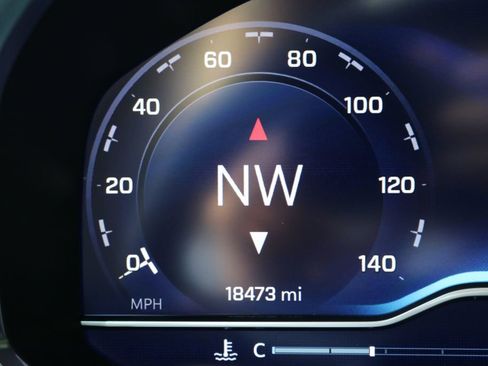 Used 2024 Chevrolet Tahoe RST w/ Luxury Package AWD/4WD image 31