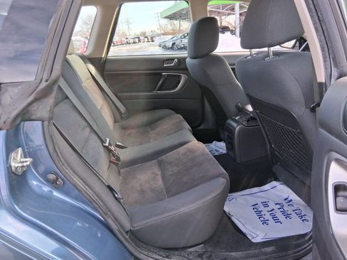 Used 2008 Subaru Outback 2.5i L.L. Bean image 10