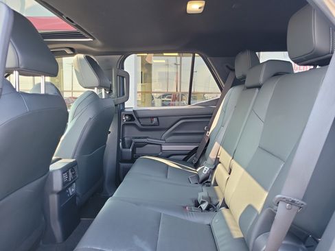 Used 2026 Toyota 4Runner TRD Off-Road Premium AWD/4WD image 11