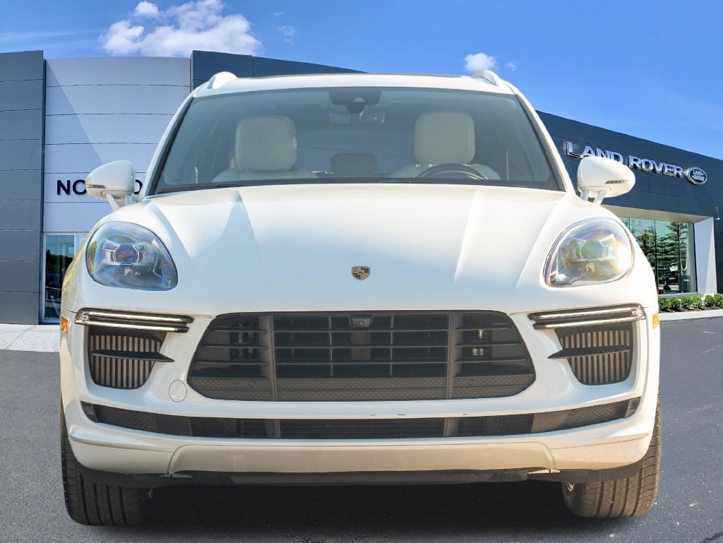 Used 2021 Porsche Macan Turbo AWD/4WD image 2