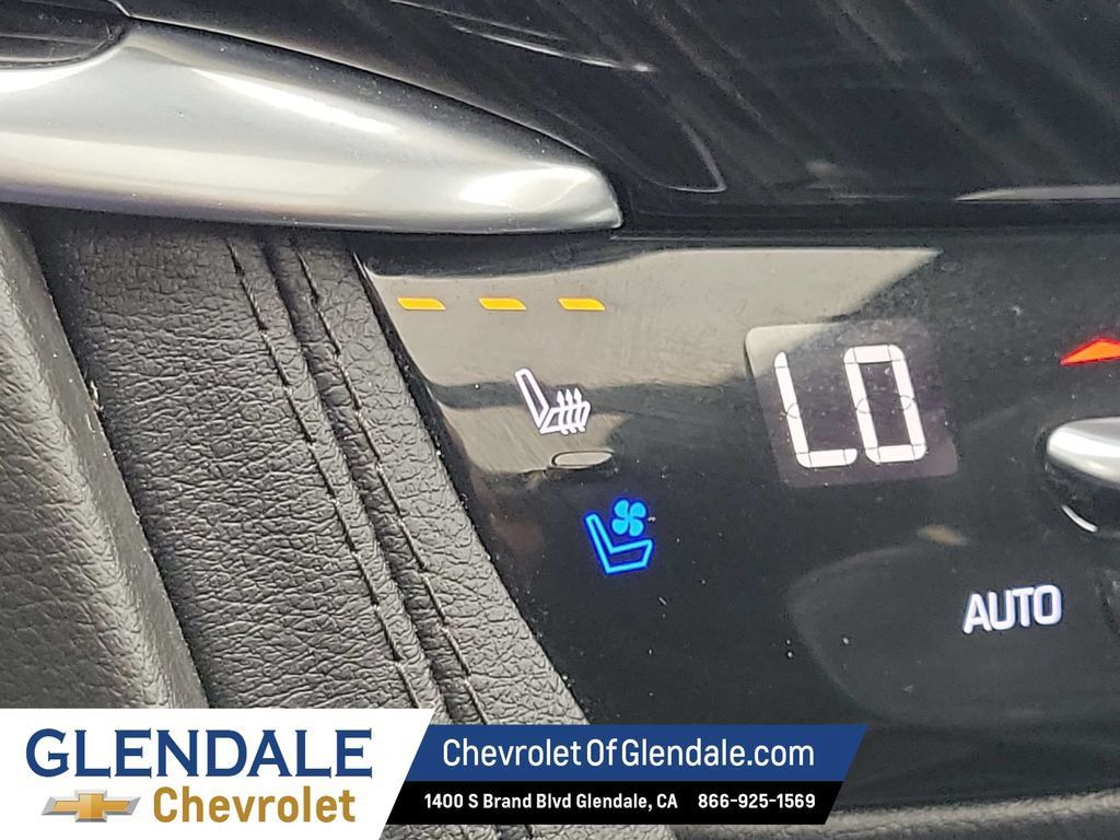 Used 2024 Cadillac XT6 Premium Luxury FWD image 31