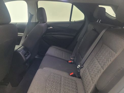 Used 2024 Chevrolet Equinox LT AWD/4WD image 18