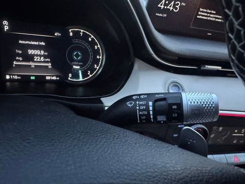 Used 2022 Genesis GV70 2.5T w/ Advanced Package image 30